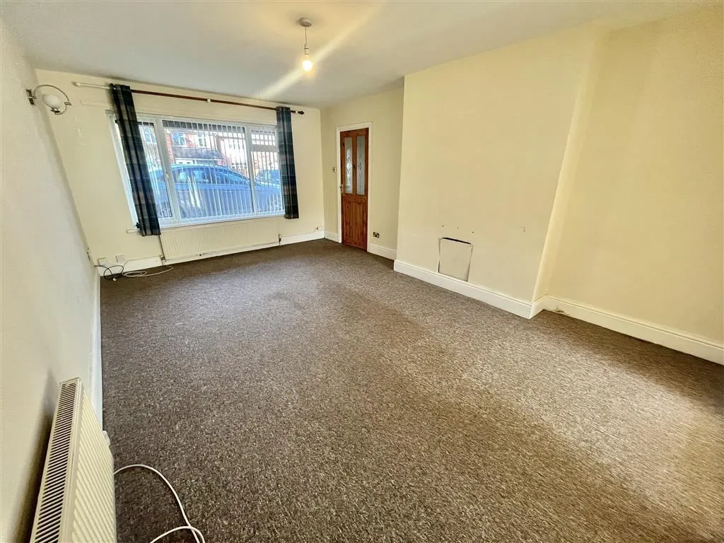 Bramcote Lane, Nottingham, NG8, photo 8