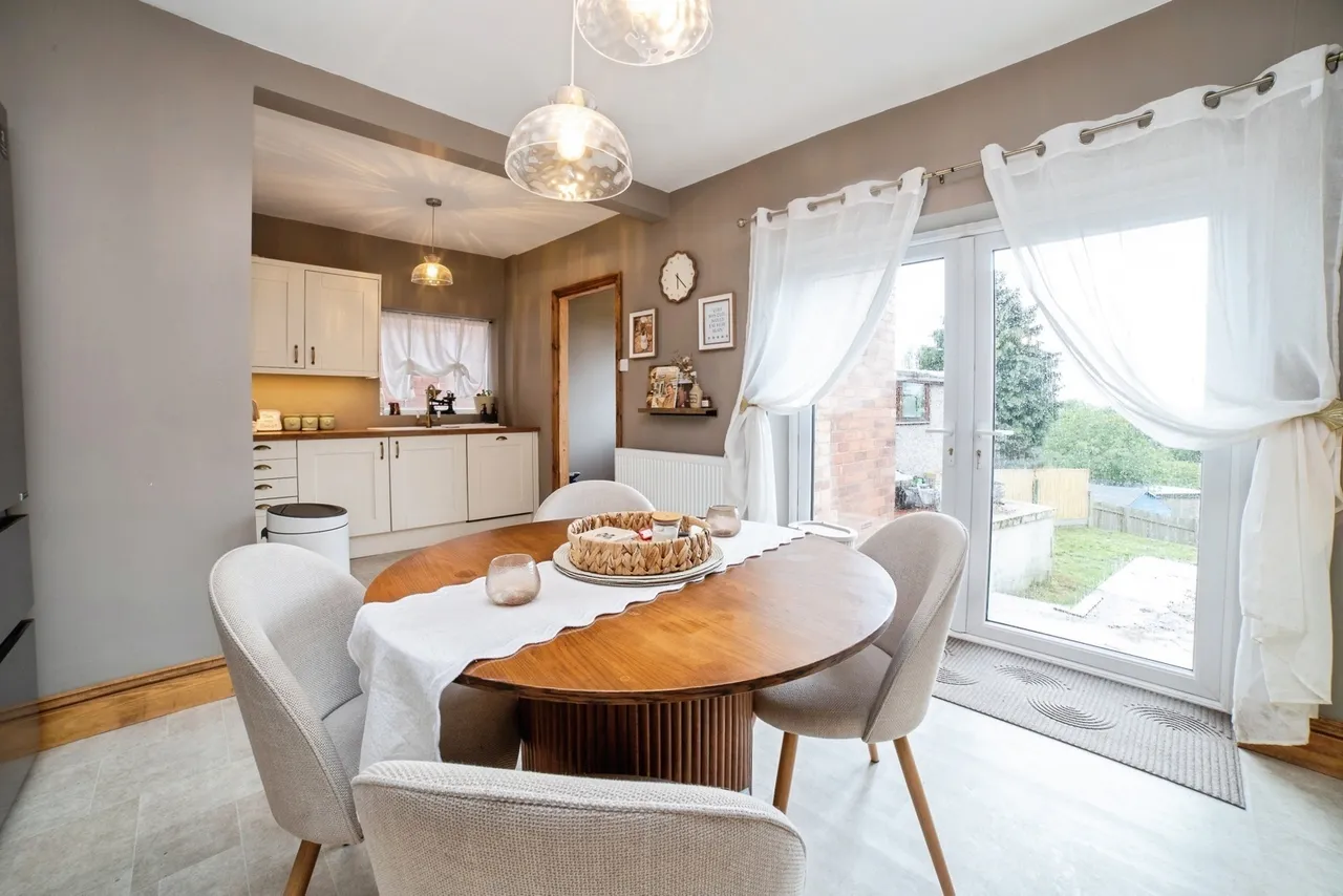 Windsor Road, Mansfield, Nottinghamshire, NG18, photo 2