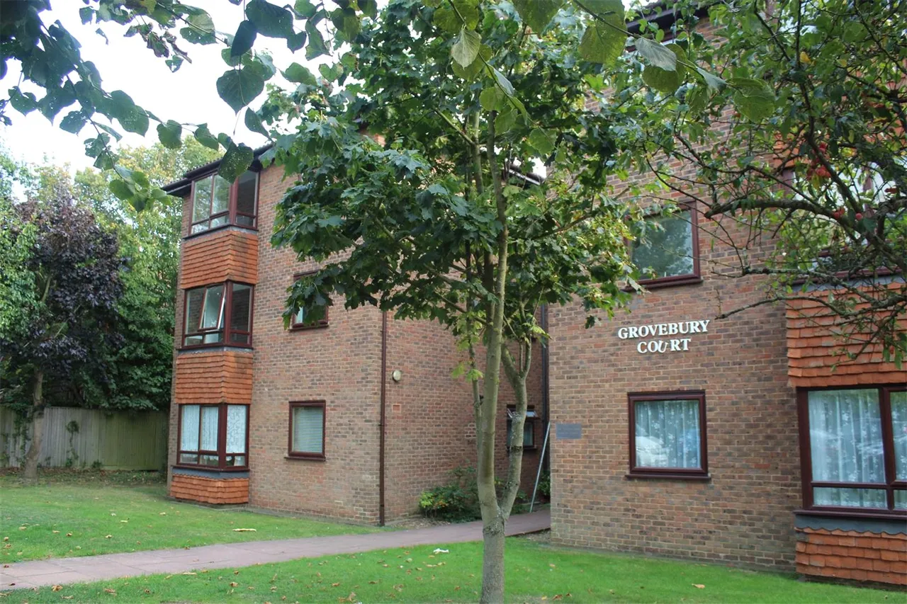 1 bed flat to rent, Broomfield Road, DA6