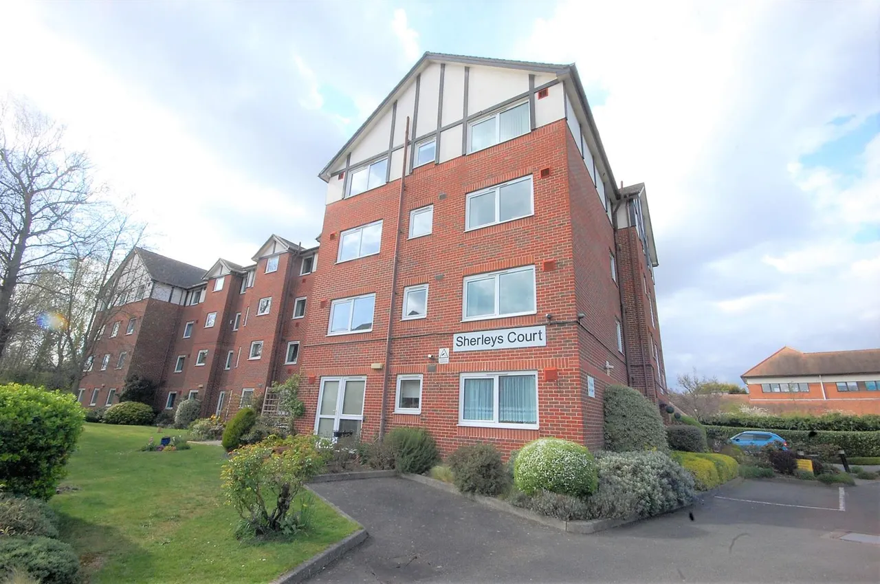1 bed property for sale — Sherleys Court, Wood Lane, Ruislip, Middlesex, HA4 6DH