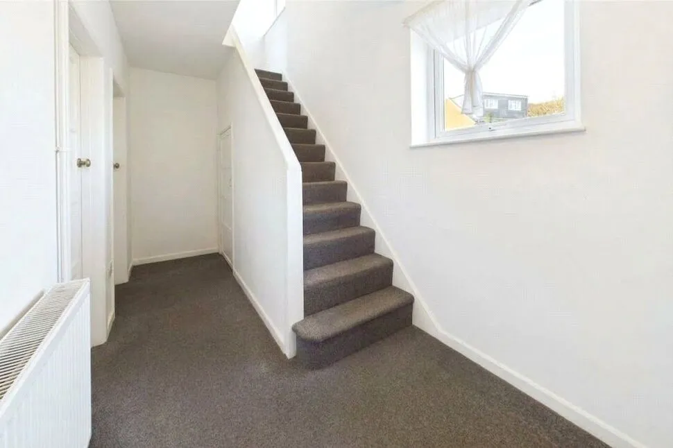 Manor Road, Rothwell, NN14, photo 8