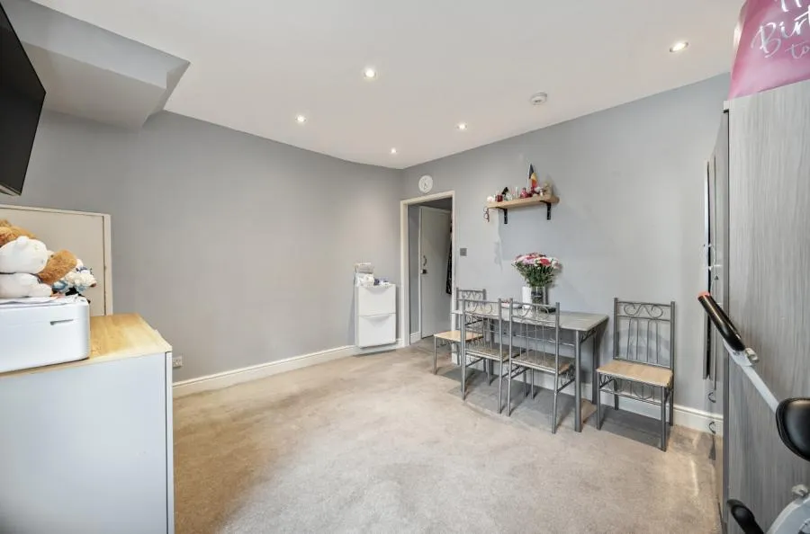 Heyworth Road, Stratford, E15, photo 5