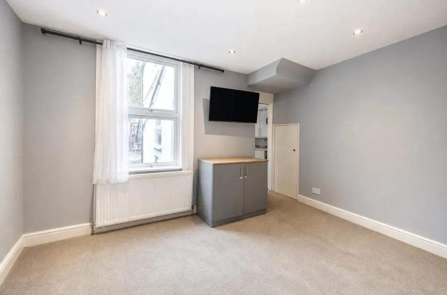 Heyworth Road, Stratford, E15, photo 2