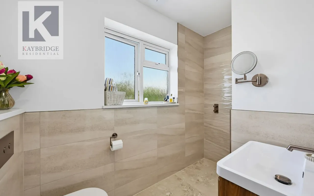 Wickham Avenue, Cheam, SM3, photo 14