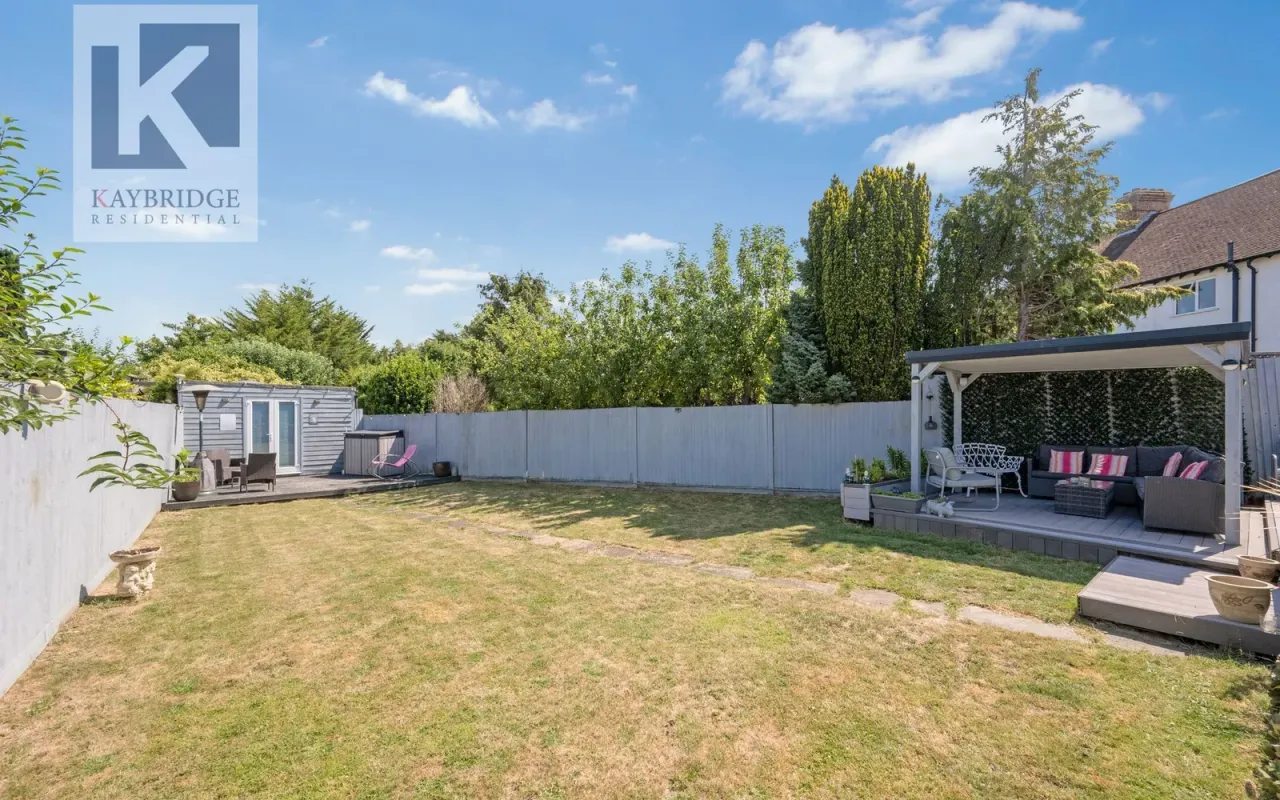 Wickham Avenue, Cheam, SM3, photo 19