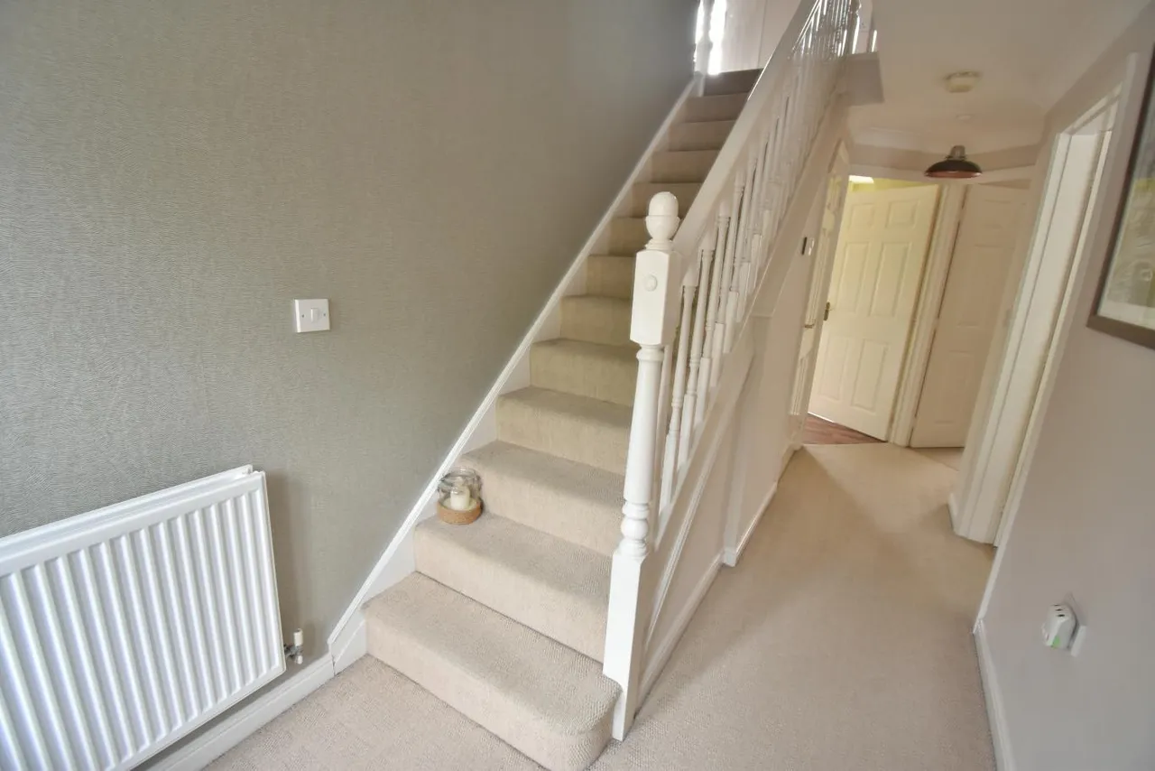 Wollaton Road, BH22, photo 12
