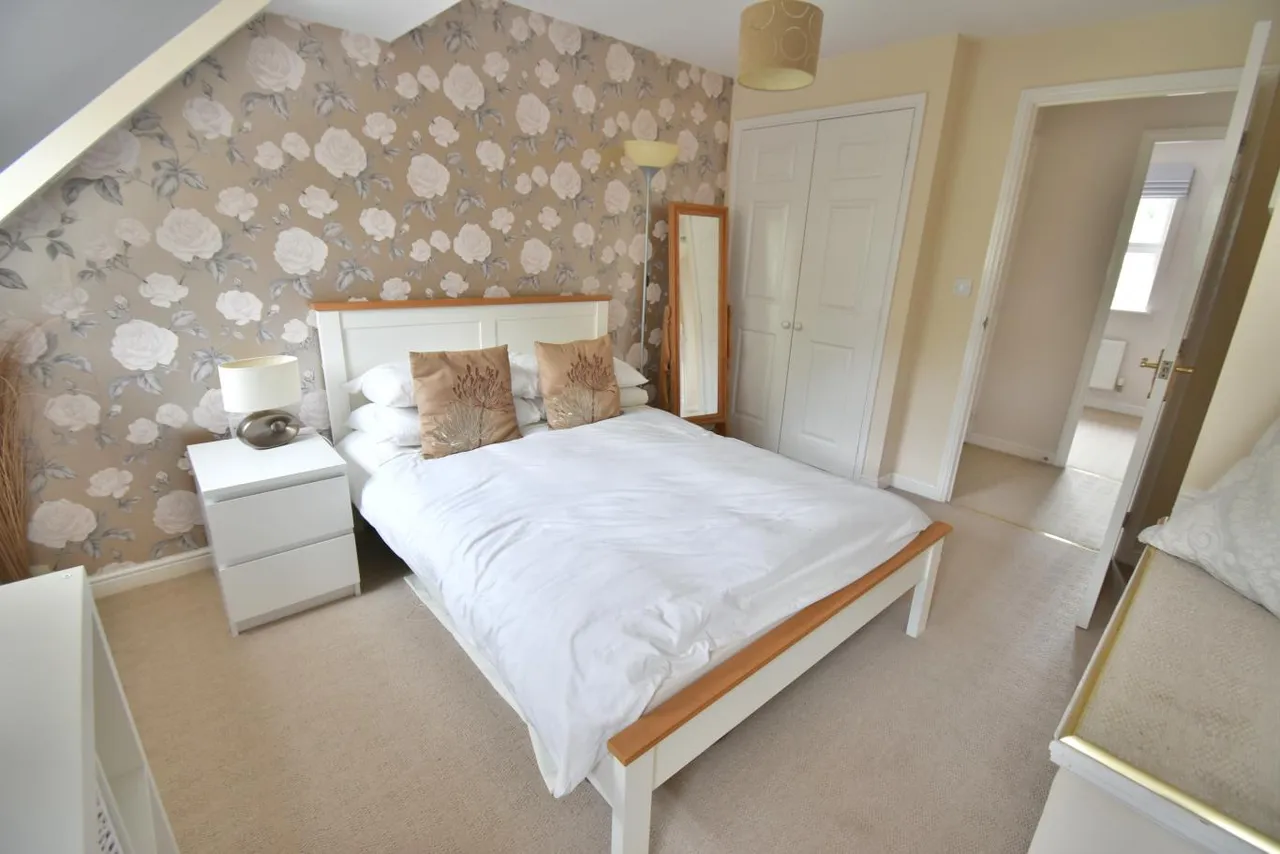 Wollaton Road, BH22, photo 16