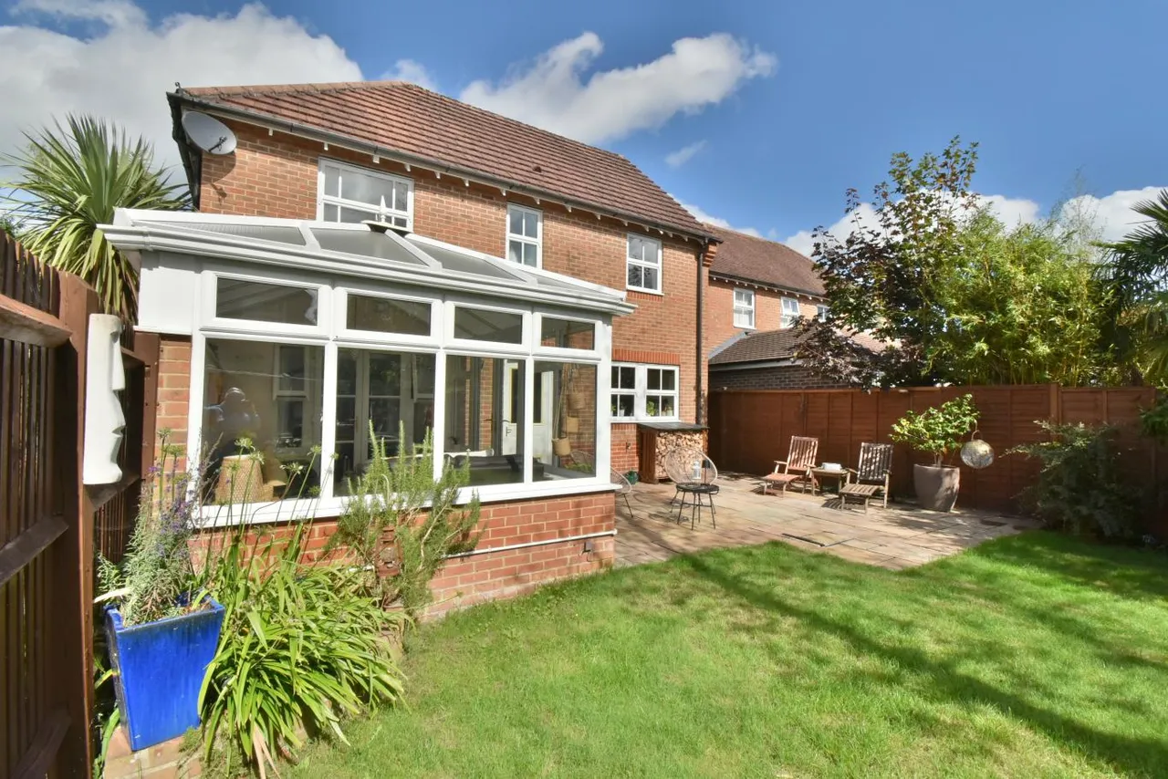 Wollaton Road, BH22, photo 21