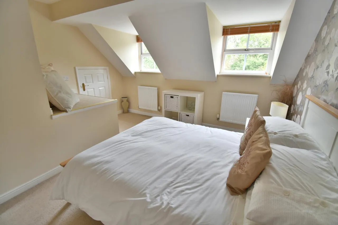 Wollaton Road, BH22, photo 17