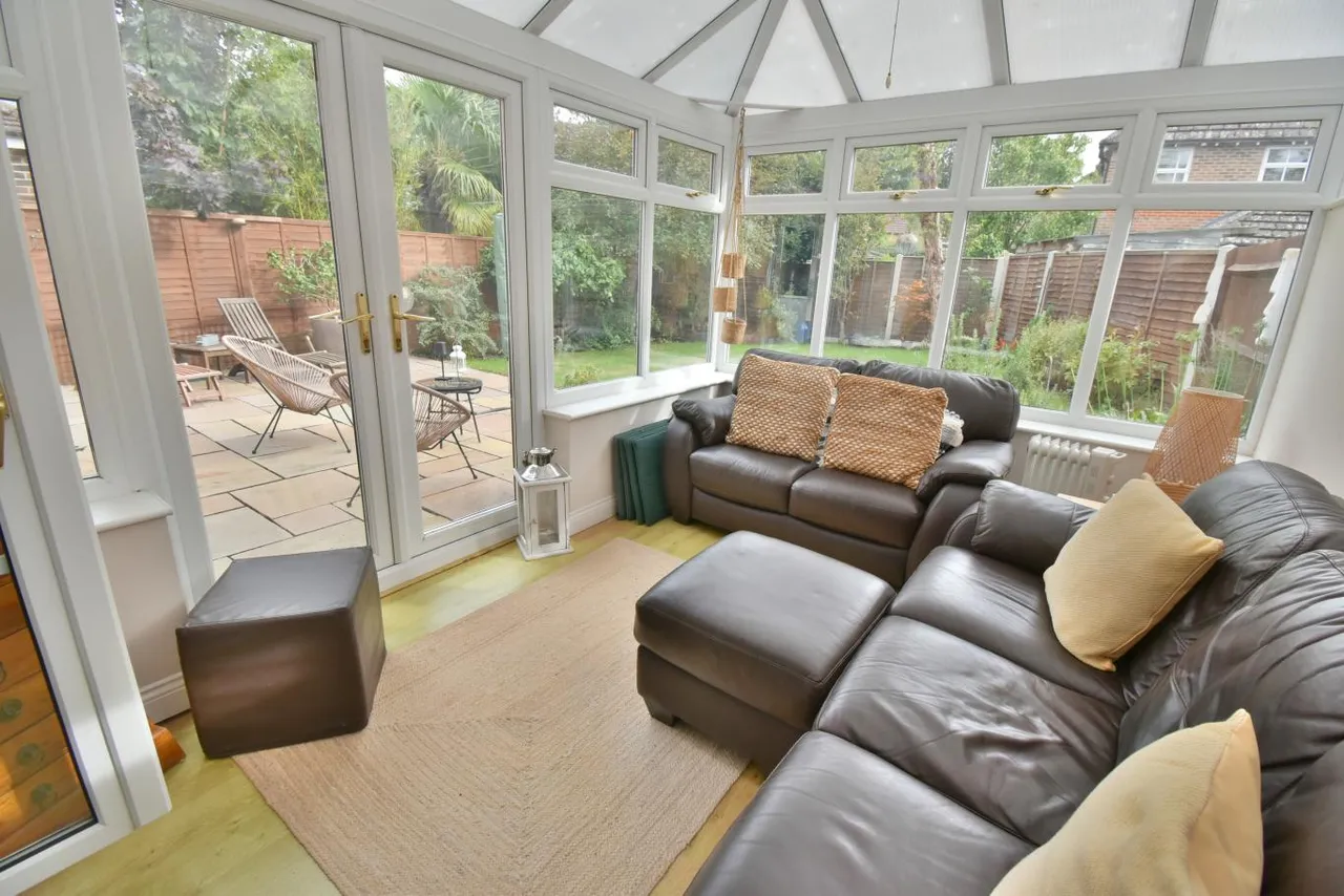 Wollaton Road, BH22, photo 9