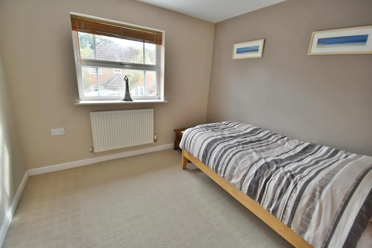 Wollaton Road, BH22, photo 18