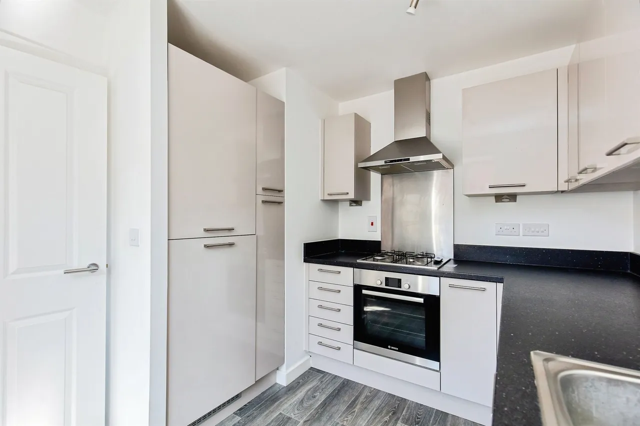 Junction Way, Kettering, NN14, photo 2