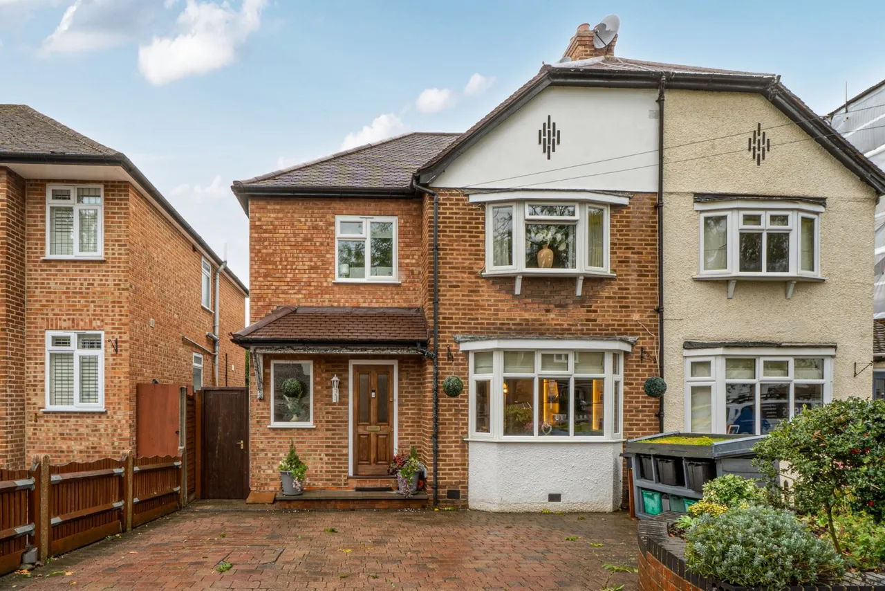4 bed house for sale, Everard Avenue, Bromley, BR2