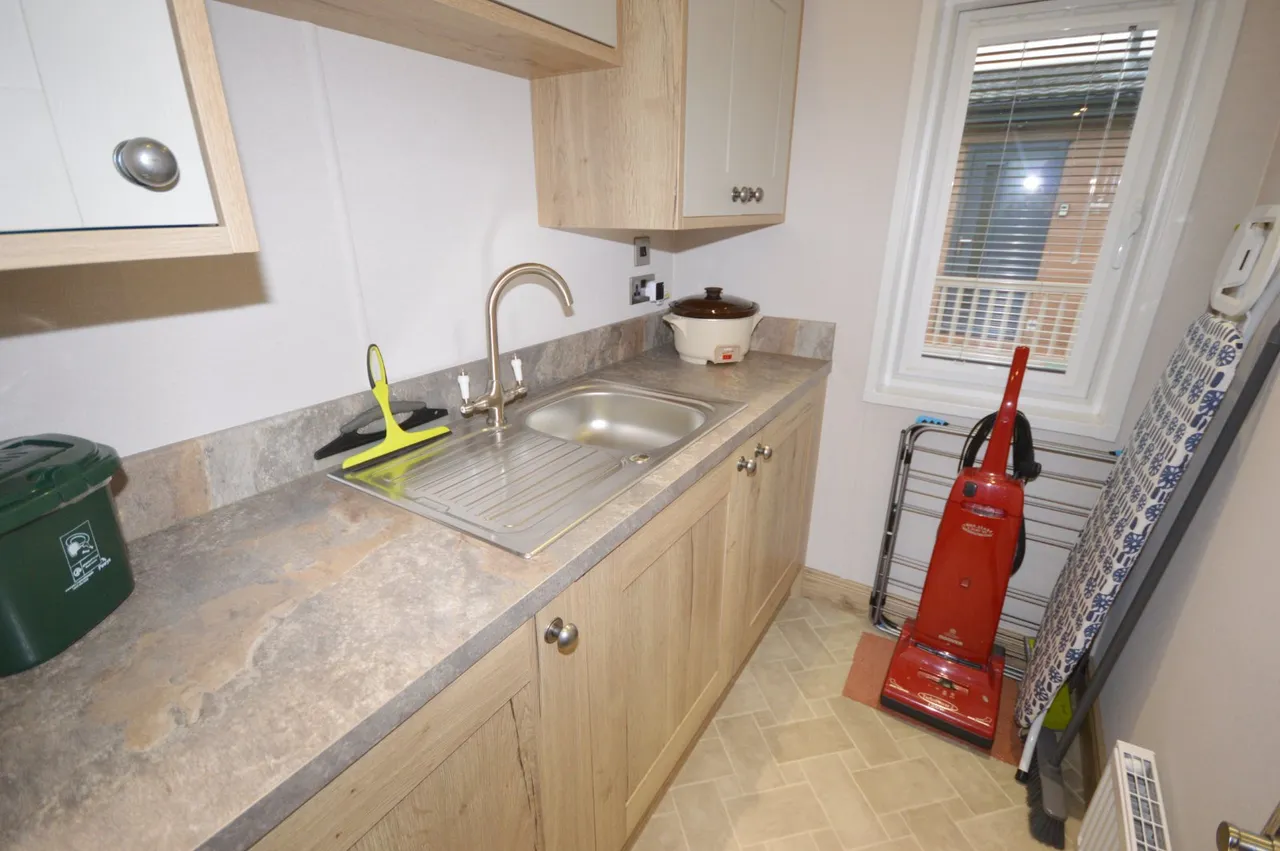 Moat Lane, Caersws, photo 8