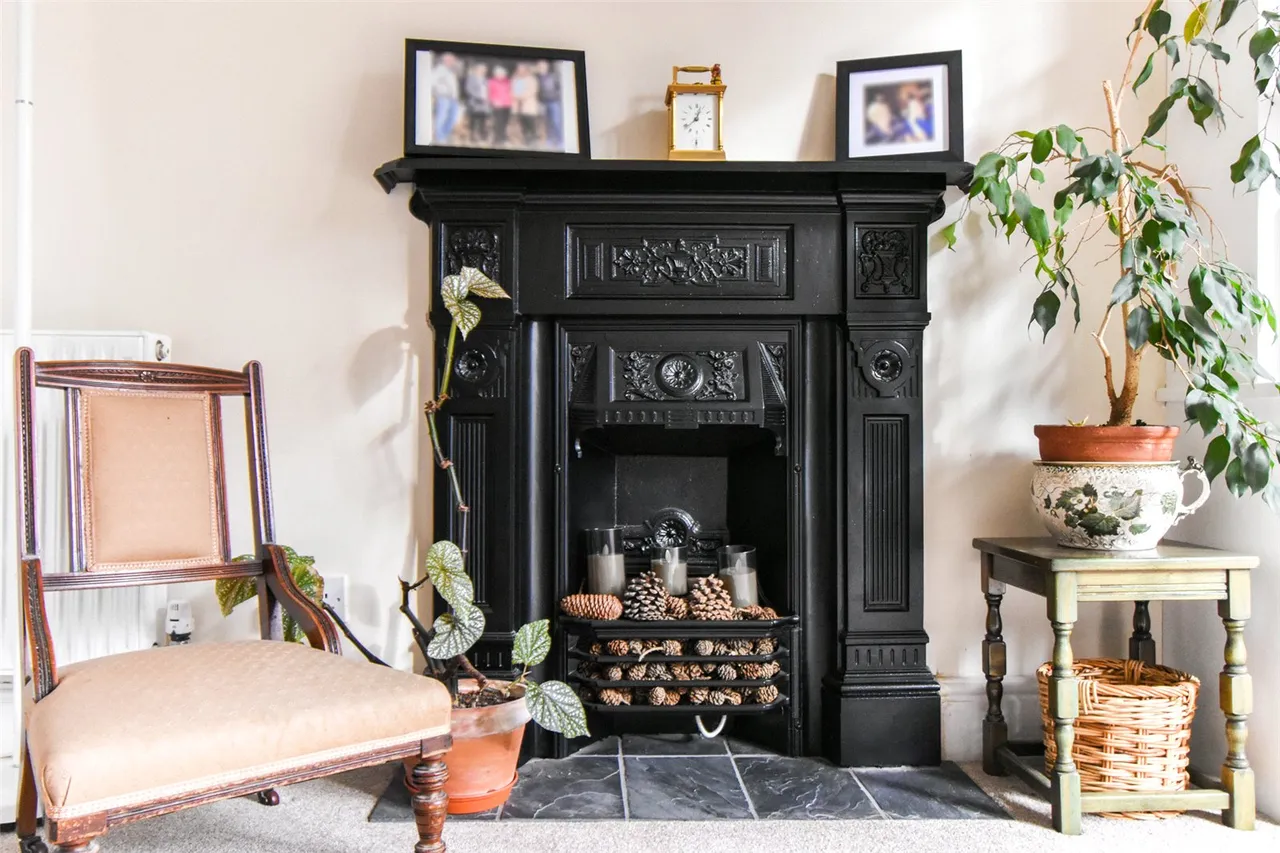 London Road, Hook, Hampshire, RG27 9NH, photo 6