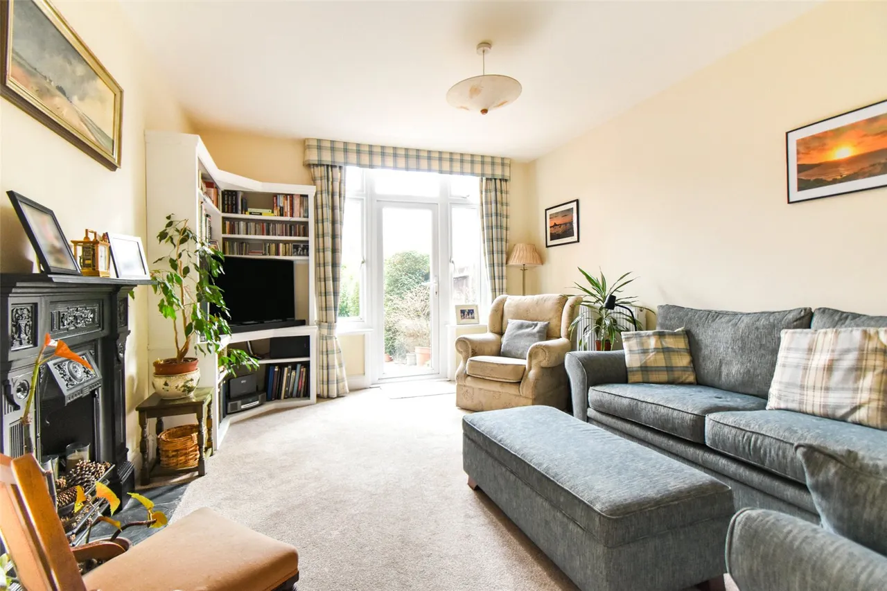 London Road, Hook, Hampshire, RG27 9NH, photo 5