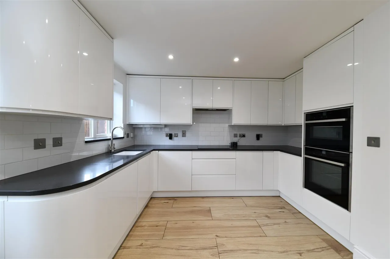 Nevis Road, Stevenage, Herts, SG1 6GJ, photo 5