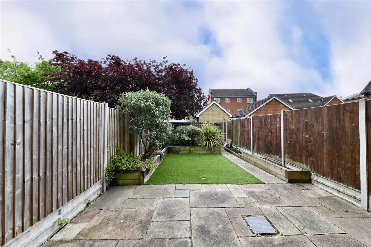 Nevis Road, Stevenage, Herts, SG1 6GJ, photo 9