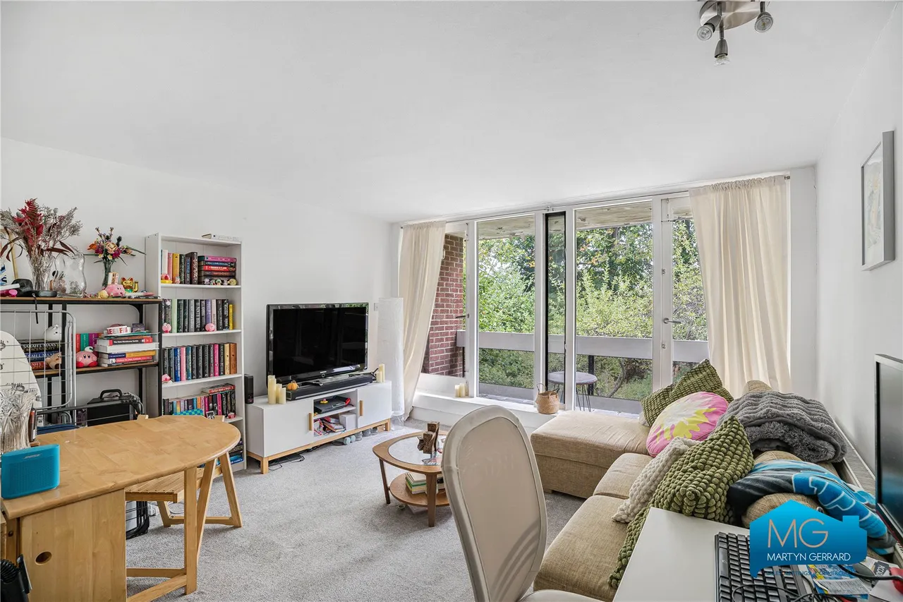 1 bed flat to rent, Haslemere Road, London, N8