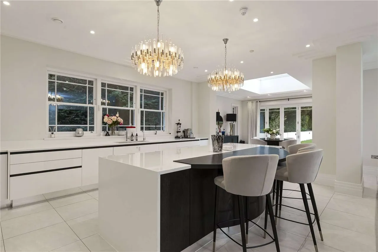 Sunning Avenue, Sunningdale, Berkshire, SL5 9PN, photo 11