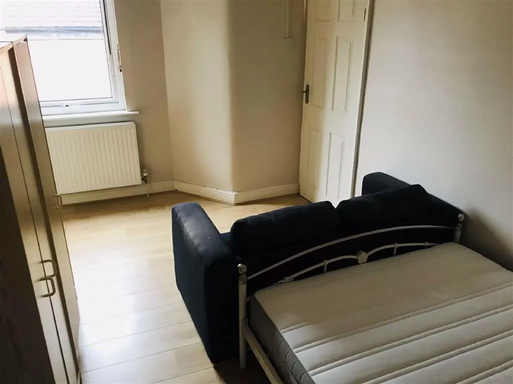 Redruth Street, Rusholme, M14, photo 9