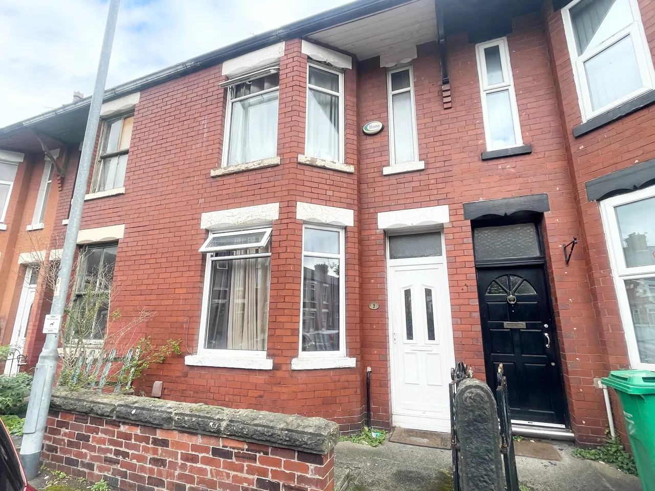 2 bed house to rent, Redruth Street, Rusholme, M14