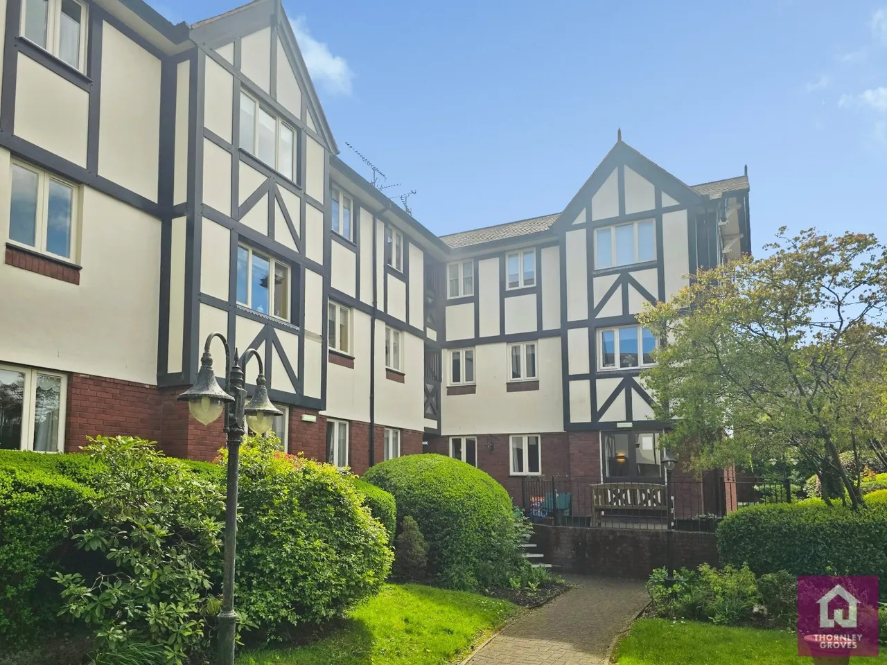 1 bed flat for sale, Queens Park View, Chester, CH4