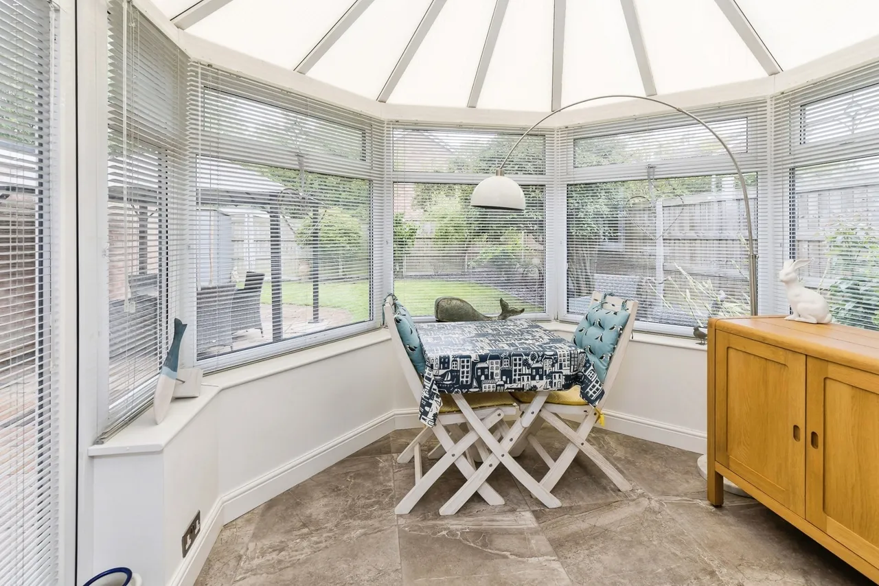 Nightingale Close, Farndon, CH3, photo 11
