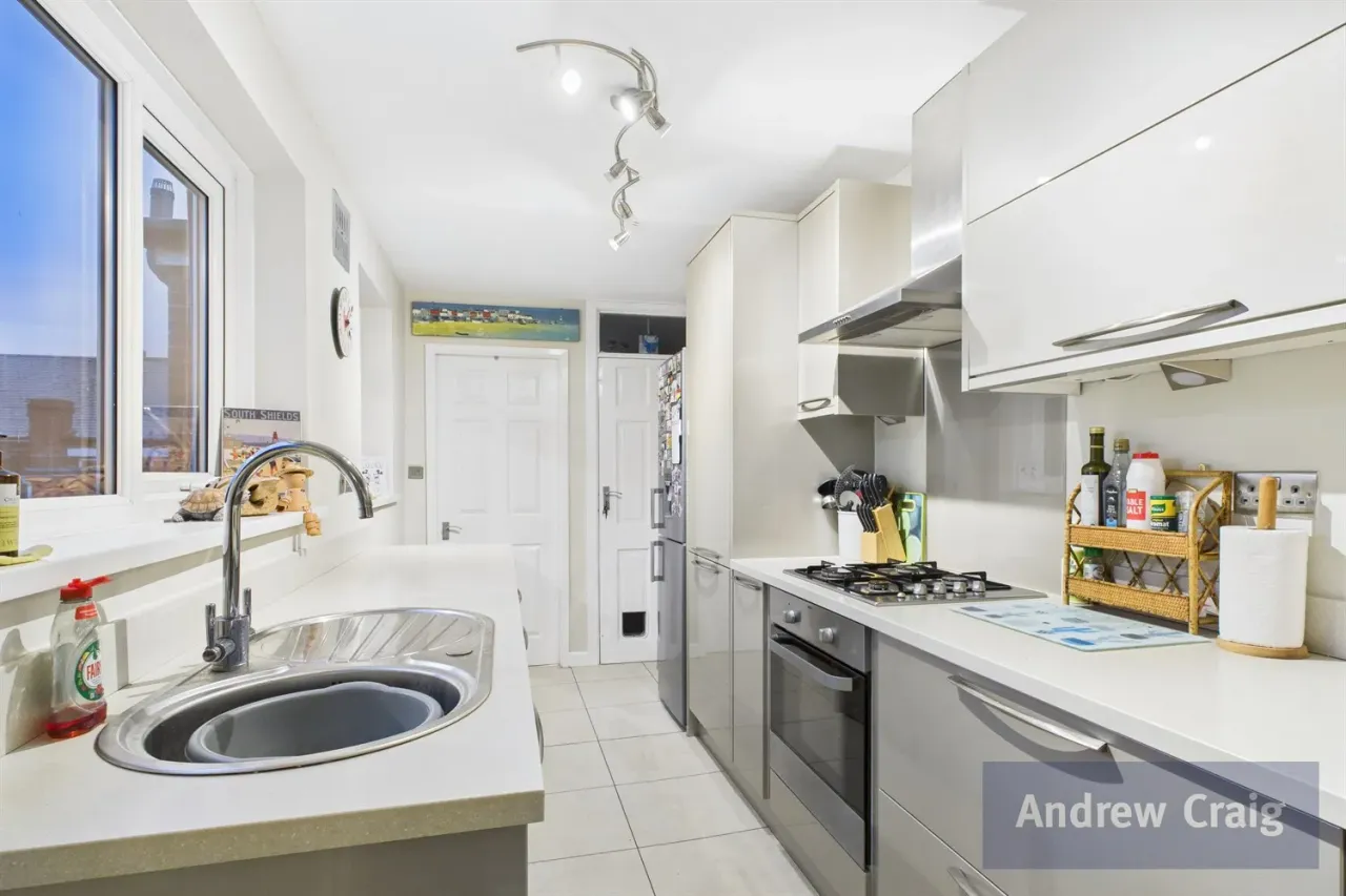Coleridge Avenue, South Shields, NE33, photo 2