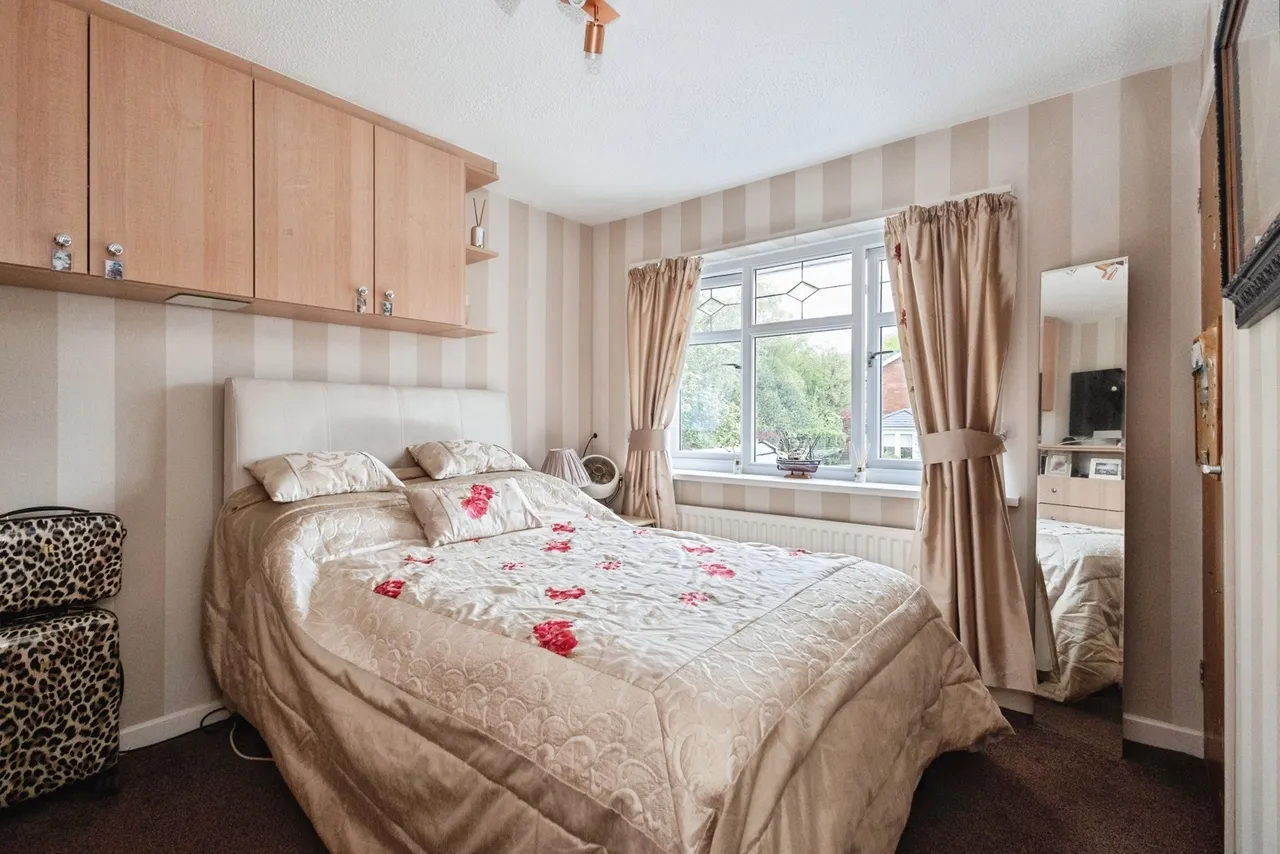 Lincoln Close, ASHTON-UNDER-LYNE, Lancashire, OL6, photo 17