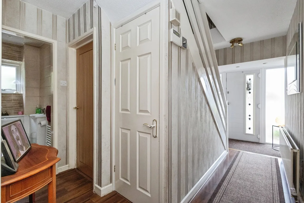 Lincoln Close, ASHTON-UNDER-LYNE, Lancashire, OL6, photo 6