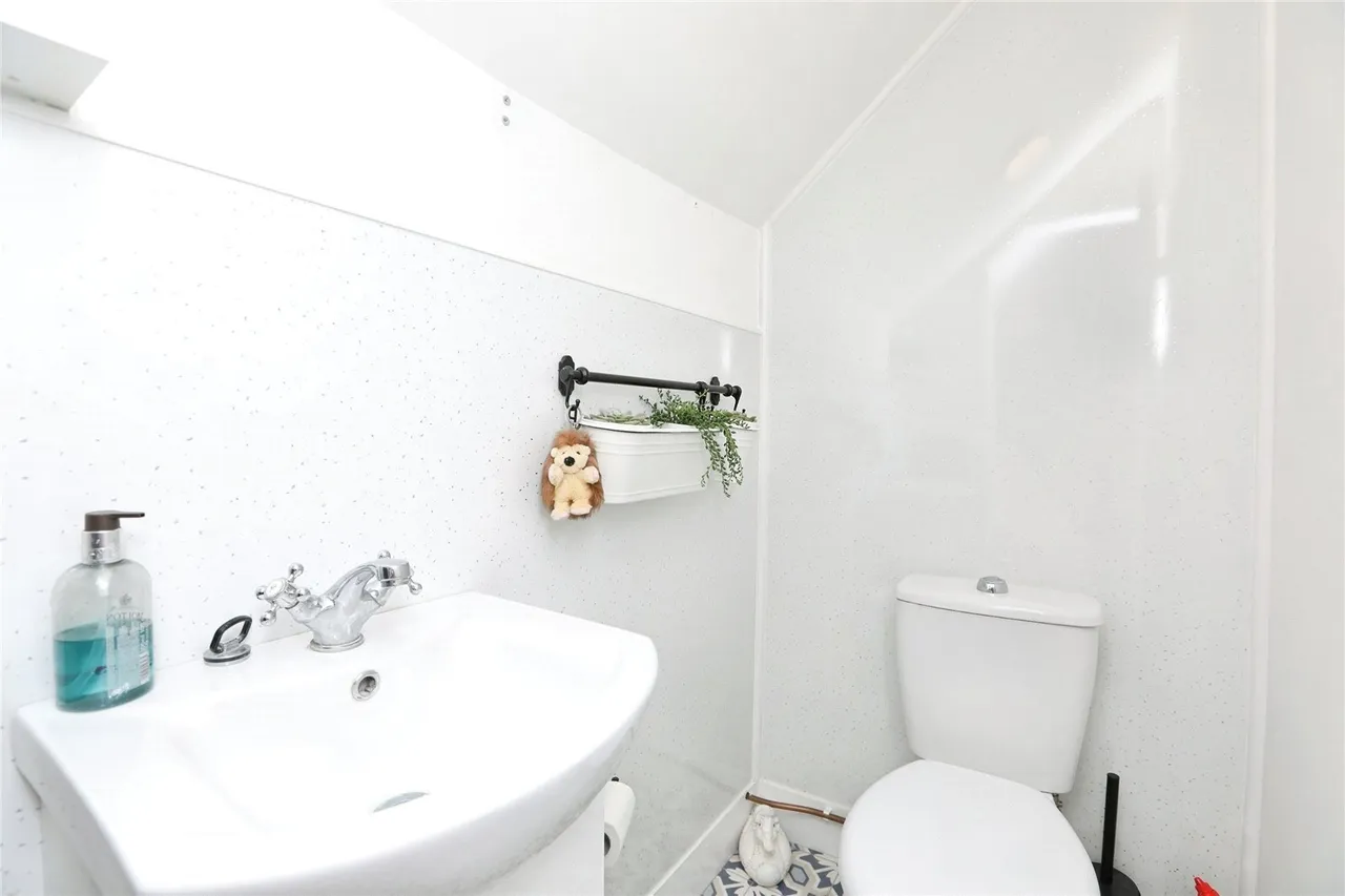 Shoebury Terrace, Minster on Sea, ME12, photo 11