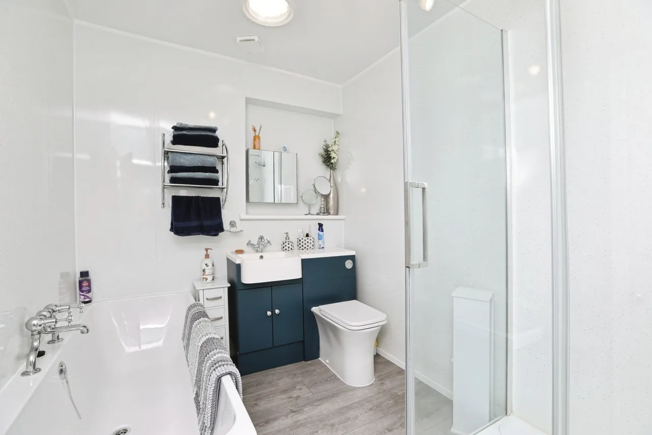 Shoebury Terrace, Minster on Sea, ME12, photo 21