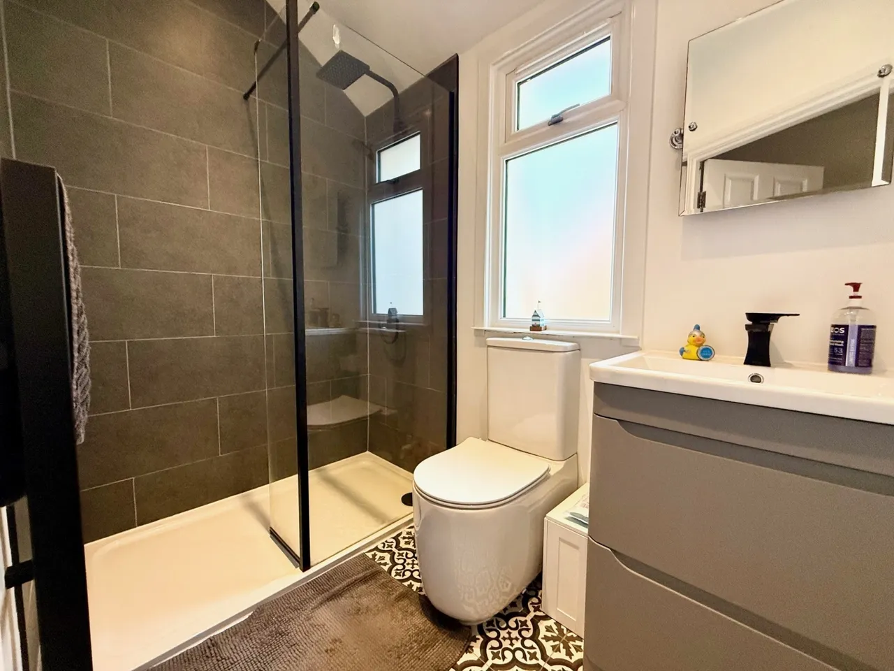 Gordon Road, Middlesex Ashford, TW15, photo 5