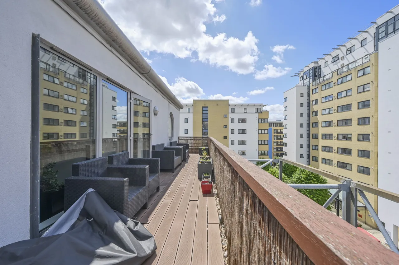 24 Hutchings Wharf, 1 Hutchings Street, London, photo 7