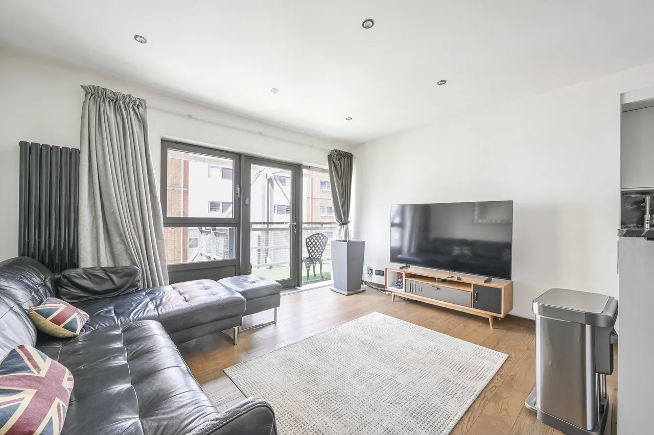 24 Hutchings Wharf, 1 Hutchings Street, London, photo 3