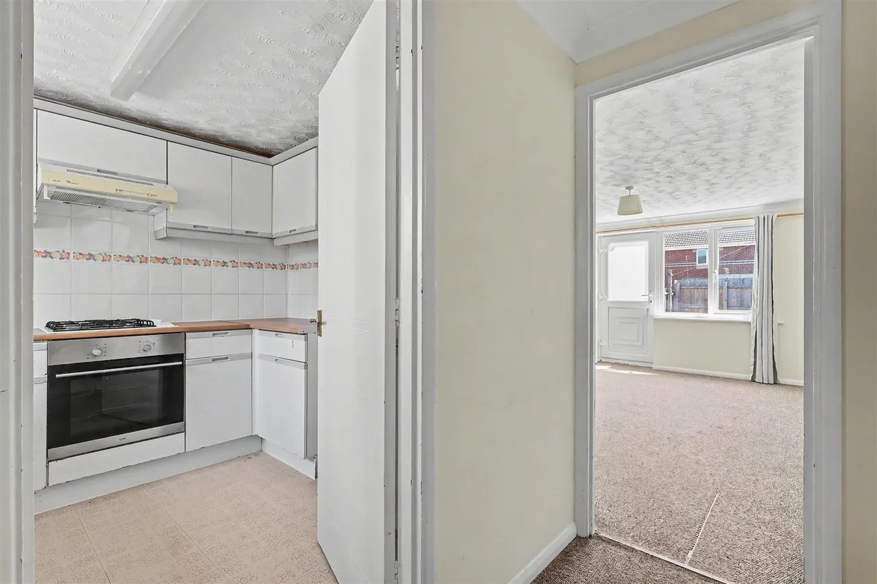 Blackthorn Court, Soham, CB7, photo 6