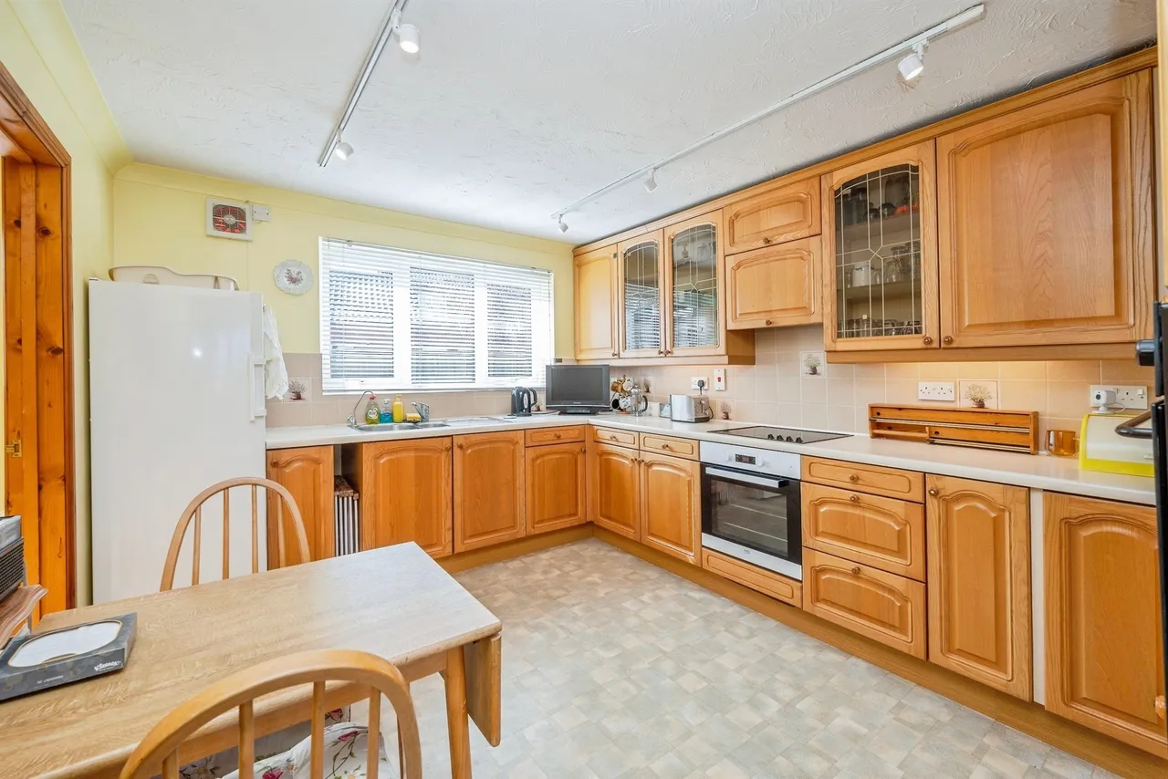 Eagle Close, Erpingham, Norwich, photo 5