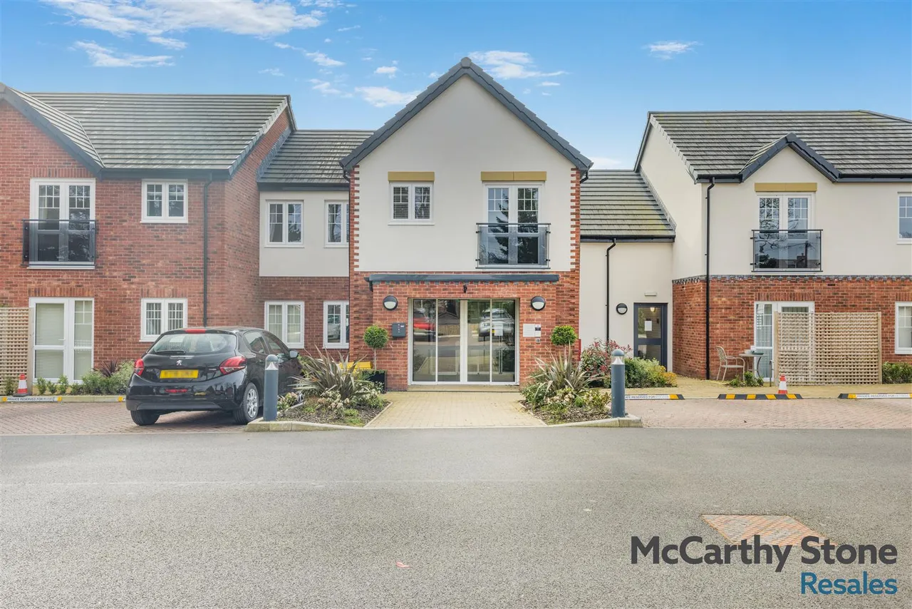 Hooton Road, Willaston, CH64, photo 31
