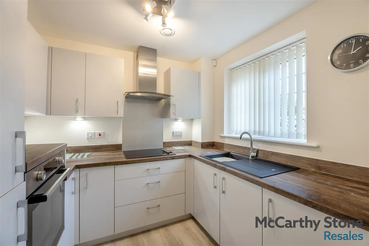 Hooton Road, Willaston, CH64, photo 5