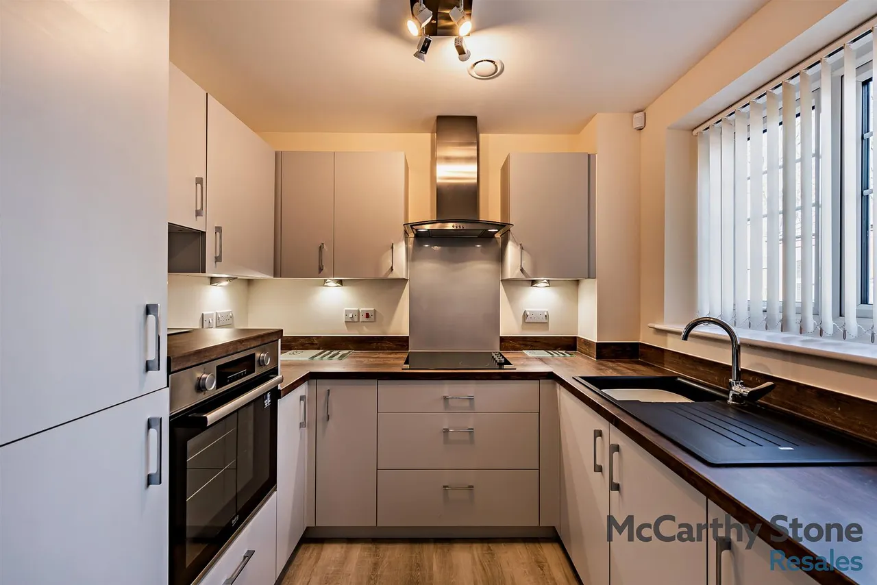 Hooton Road, Willaston, CH64, photo 11