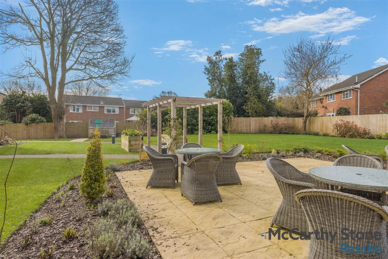 Hooton Road, Willaston, CH64, photo 30