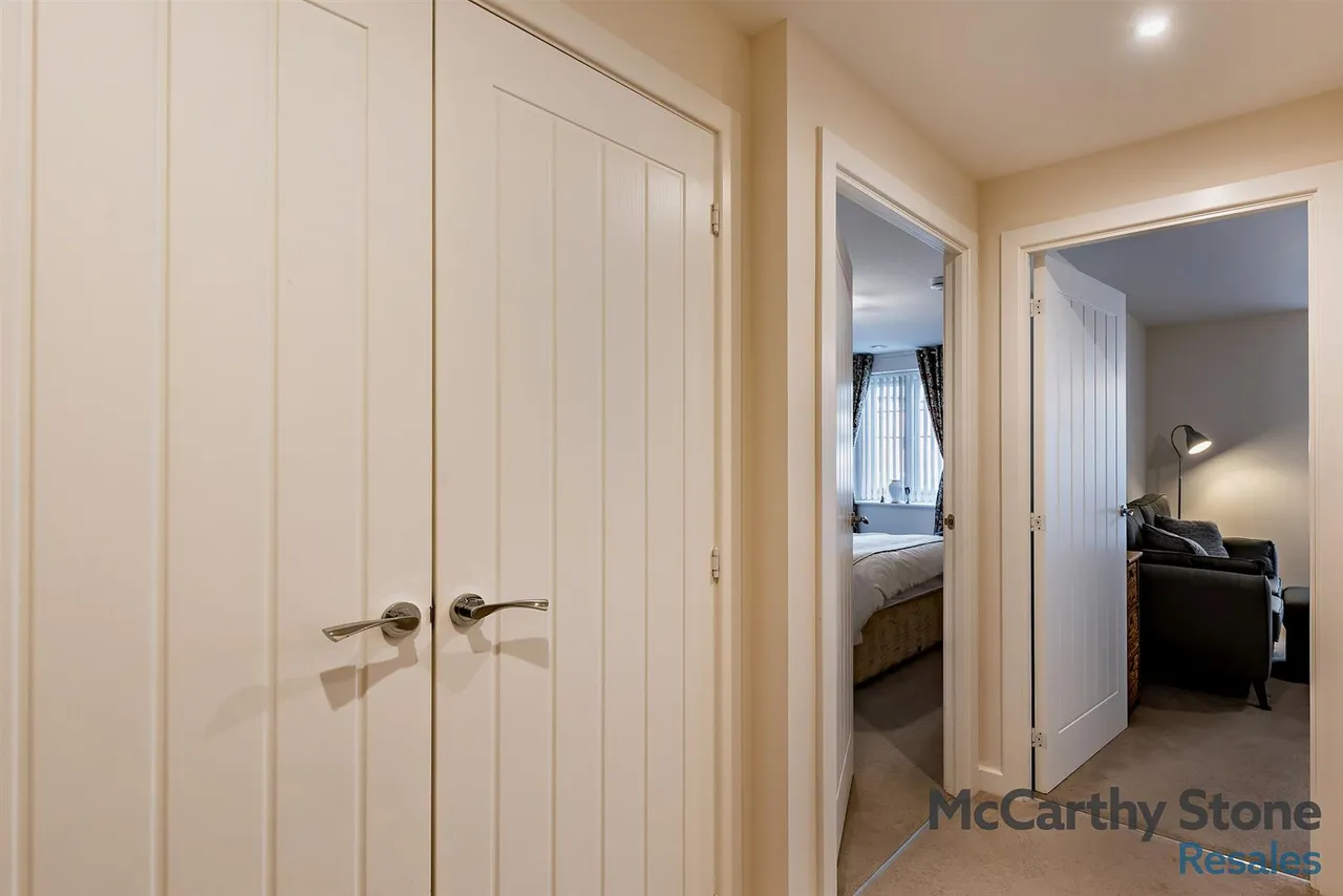 Hooton Road, Willaston, CH64, photo 20