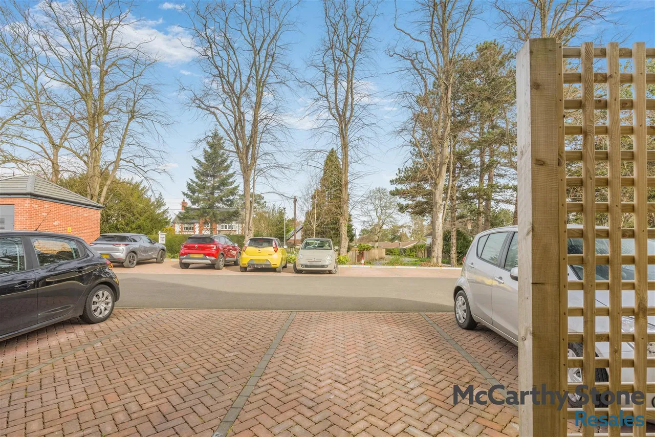 Hooton Road, Willaston, CH64, photo 29