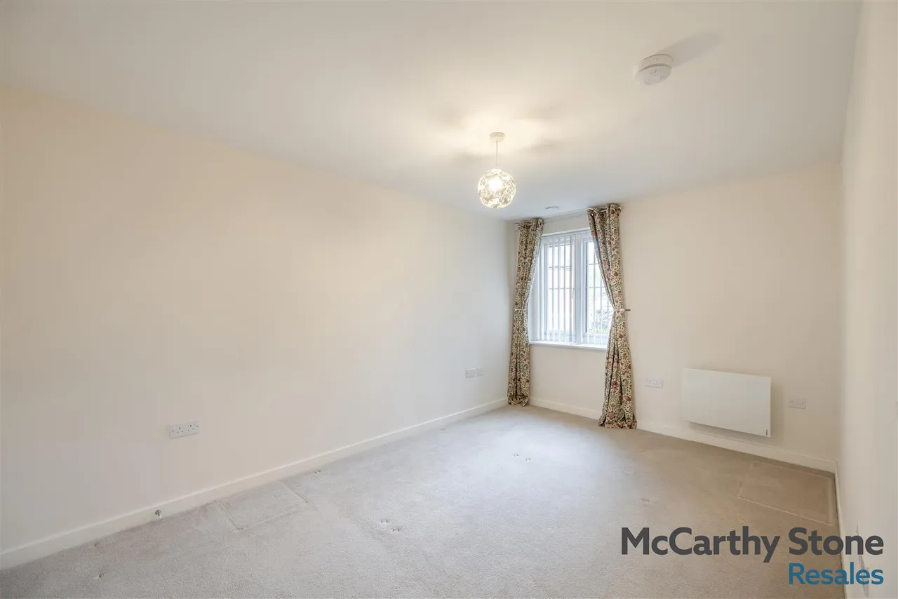 Hooton Road, Willaston, CH64, photo 7