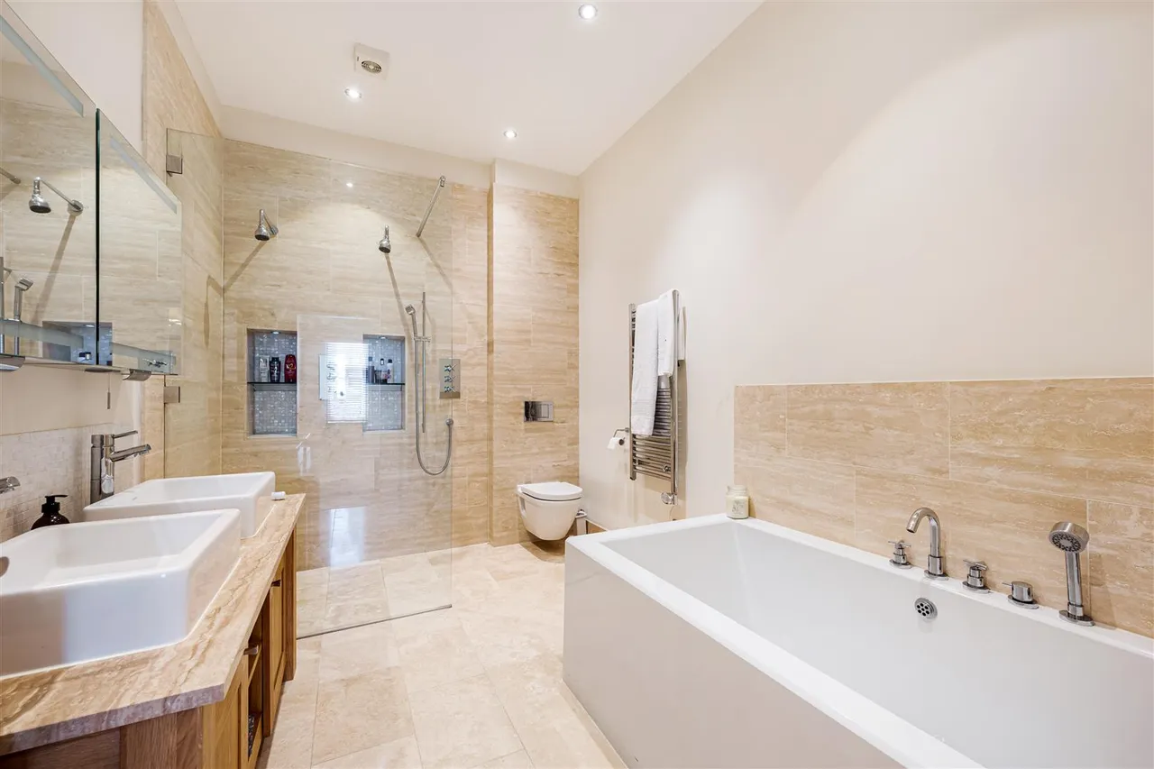 Winton Road, Bowdon, WA14, photo 12