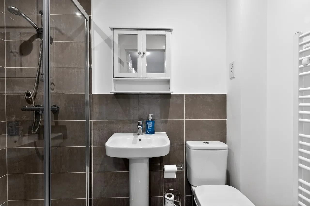 Pasteur Avenue, Faygate, RH12, photo 13