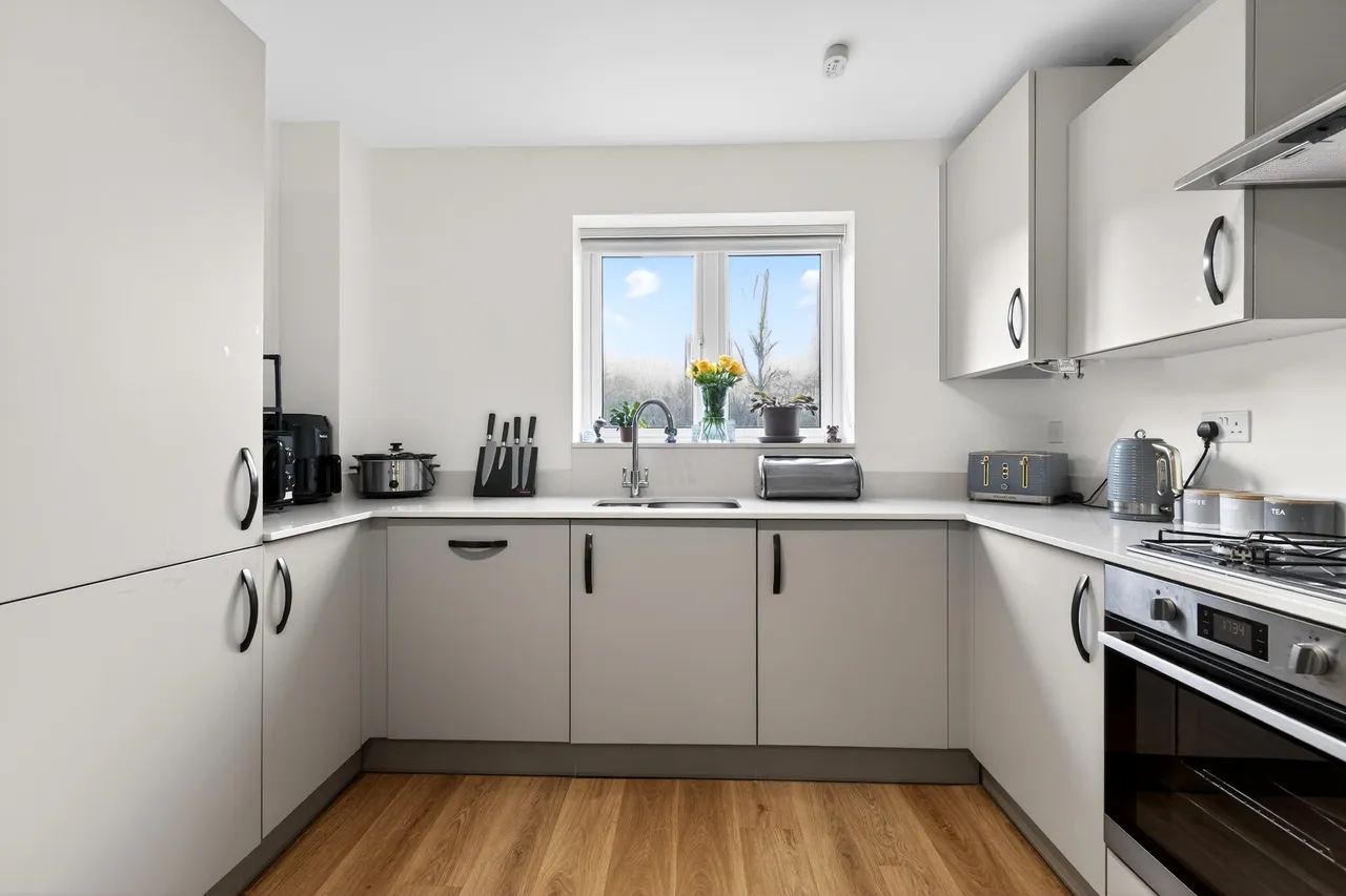 Pasteur Avenue, Faygate, RH12, photo 18