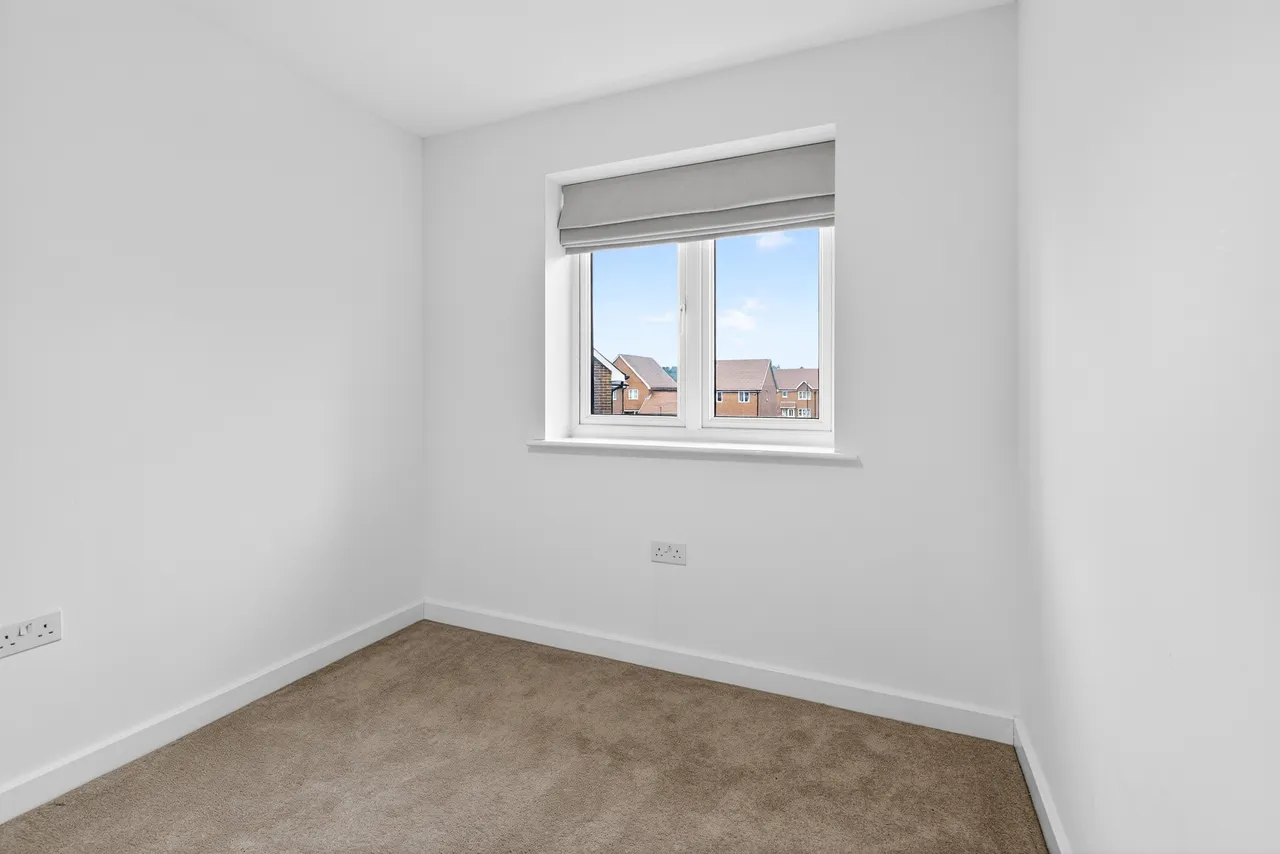 Pasteur Avenue, Faygate, RH12, photo 14