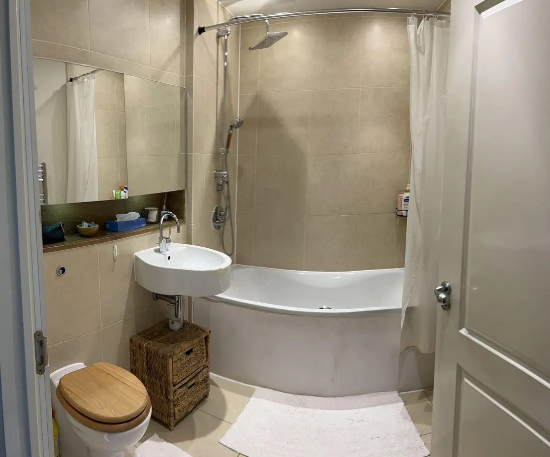 London, SW11, photo 6